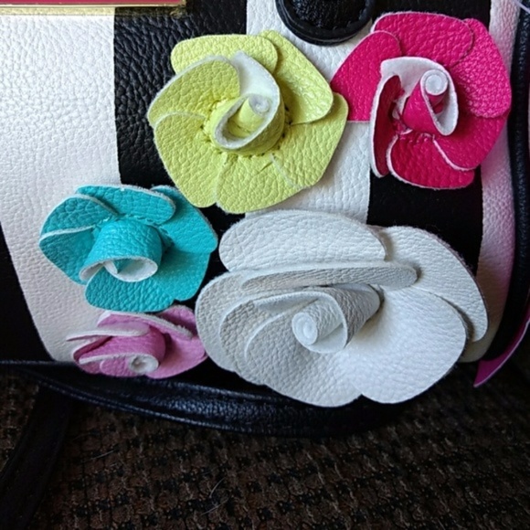 Betsey Johnson Handbags - *** Betsey Johnson black & white bag w Flowers